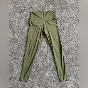 Nike Dri-Fit High-Waisted Olive Green Leggings – Size Medium